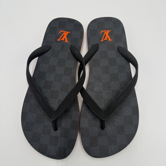 Louis Vuitton Damier Graphite Flip Flops – Black/Gray w/ Orange LV Logo (Size _9 - Picture 2 of 8